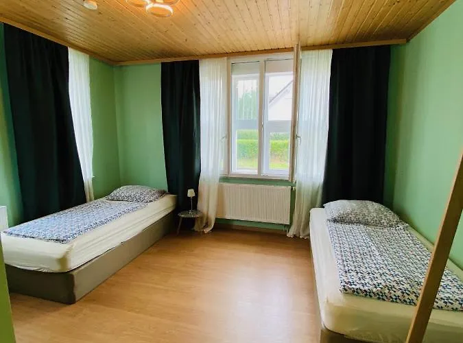 Vandrerhjem Hostel *